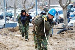 頂風冒雪，完成市中心地下變電站電纜敷設(shè)
