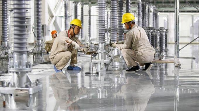 世界首座500千伏“統(tǒng)一潮流控制器”示范工程進入電氣設(shè)備安裝調(diào)試高峰