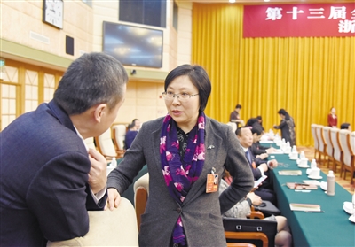 開展河長制立法 進(jìn)一步推動水污染防治 ——專訪全國人大代表、浙江省環(huán)保廳廳長方敏
