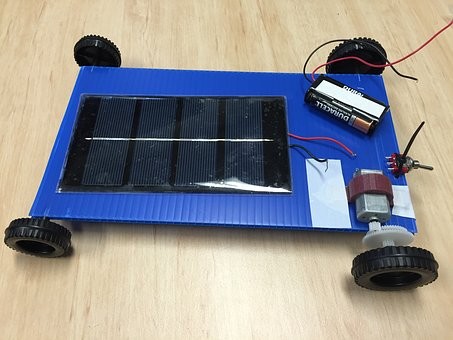 牽手紅旗 漢能太陽能汽車會更進一步嗎？