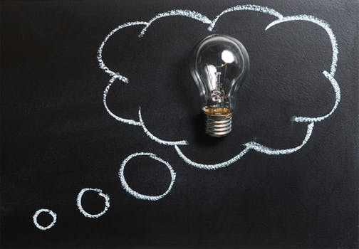 無線充電革命正悄悄萌芽 充電樁能否保其身？