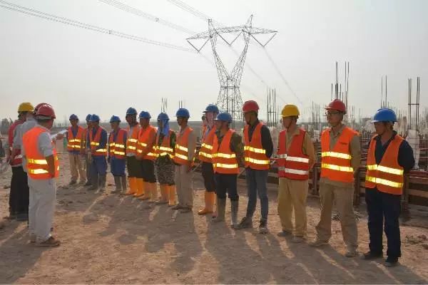 巴鐵缺電怎么辦？中國為它建造世界第二的線路！