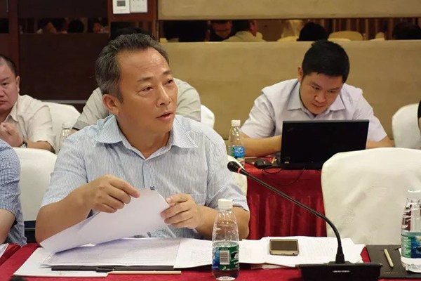 “督察利刃”喻旗：奮戰(zhàn)一線32年，自創(chuàng)斷案法、授課新生代