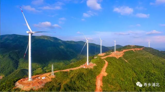 好一個(gè)龐然大物！欽州這個(gè)風(fēng)電站建成這樣啦！