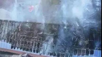 再預警 屋頂光伏又著火了 這次竟是小學屋頂！