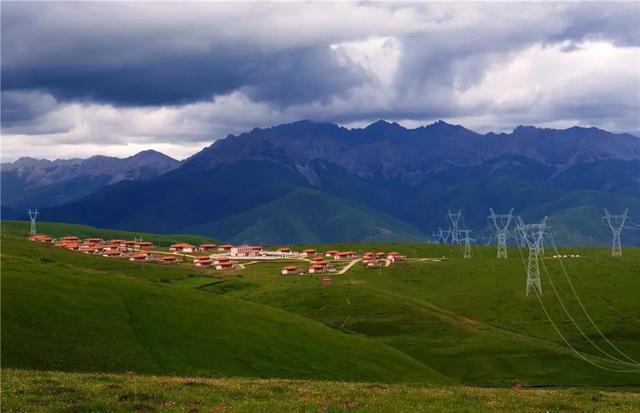 極限挑戰(zhàn)！這條“電力天路”正式投入運(yùn)營