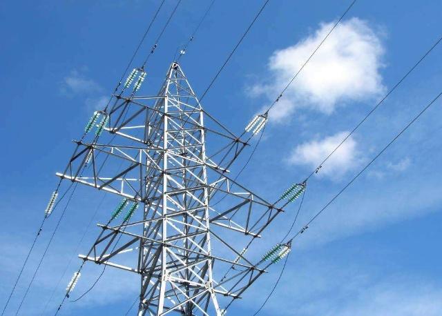 為什么高壓電線沒有絕緣外皮，雨天也不會出現(xiàn)電力故障呢？