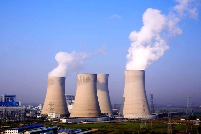 我國的火電廠燃燒一噸的煤礦，能產(chǎn)生多少電量？