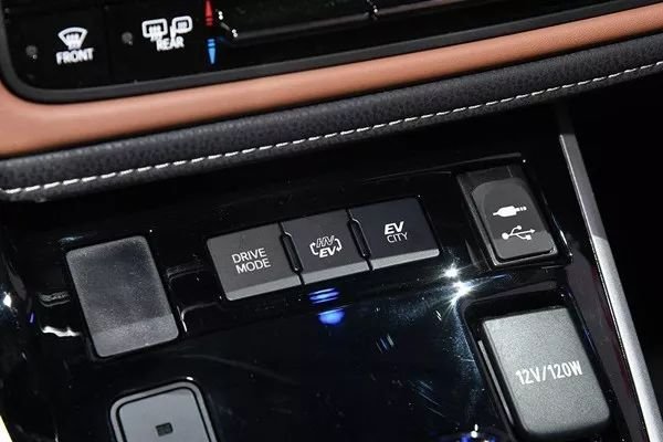 卡羅拉也能免稅送車牌？豐田要斷了國產(chǎn)電動車后路嗎？